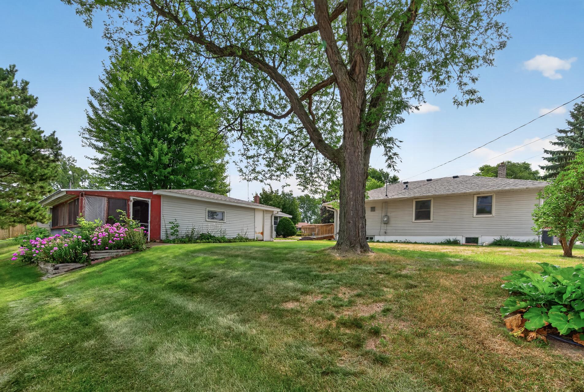 1225 Skillman Avenue E Property Photo 27