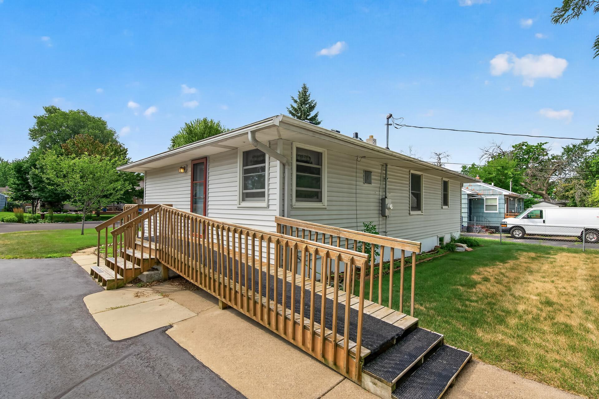 1225 Skillman Avenue E Property Photo 29