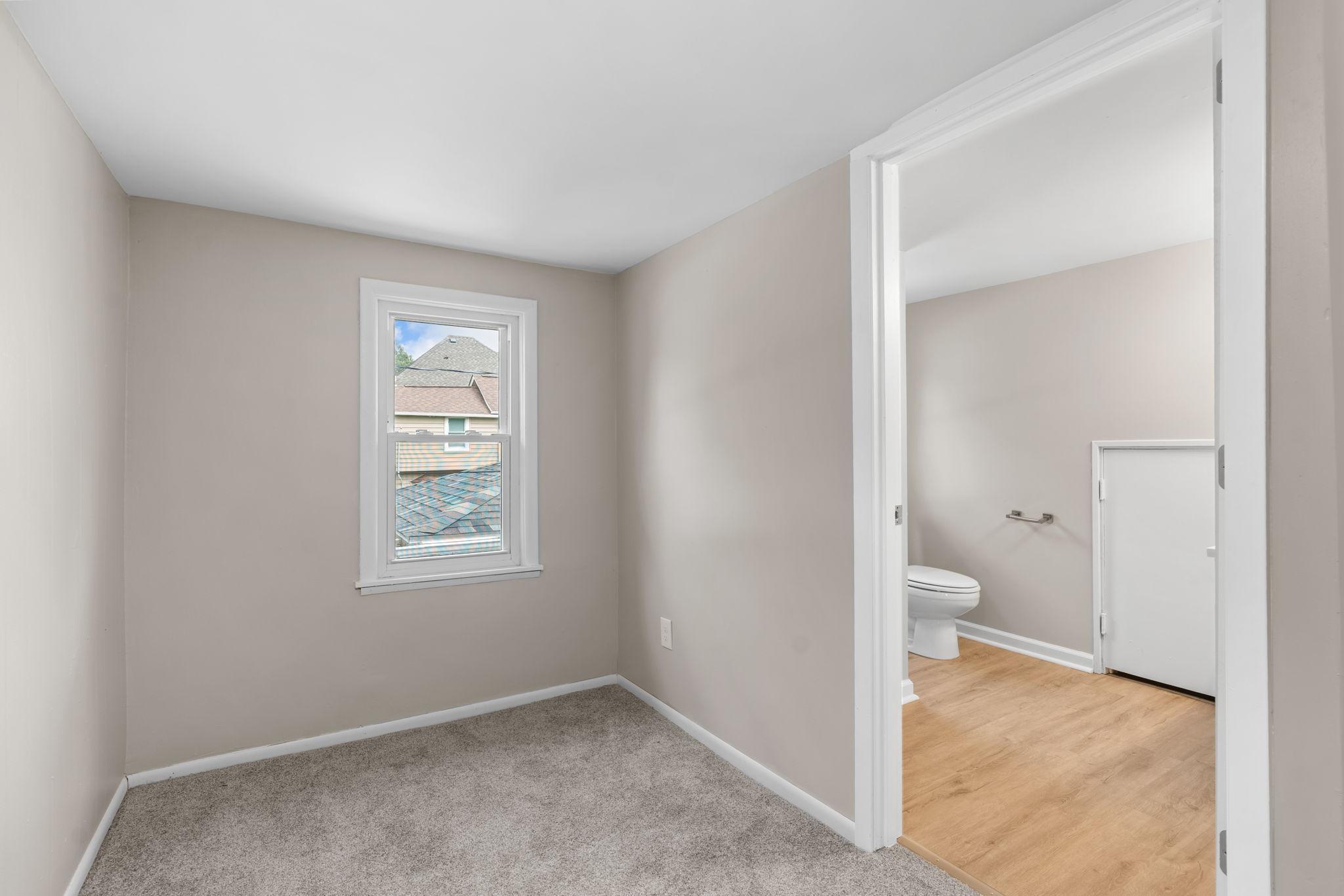 55 Front Avenue Property Photo 22