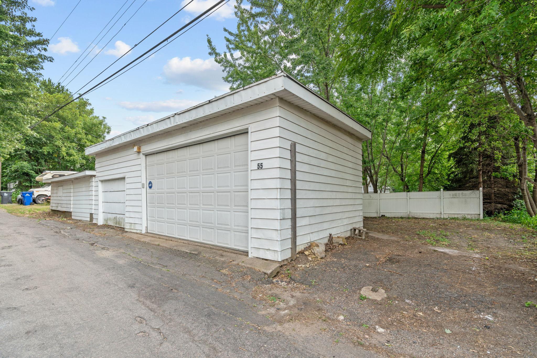 55 Front Avenue Property Photo 34