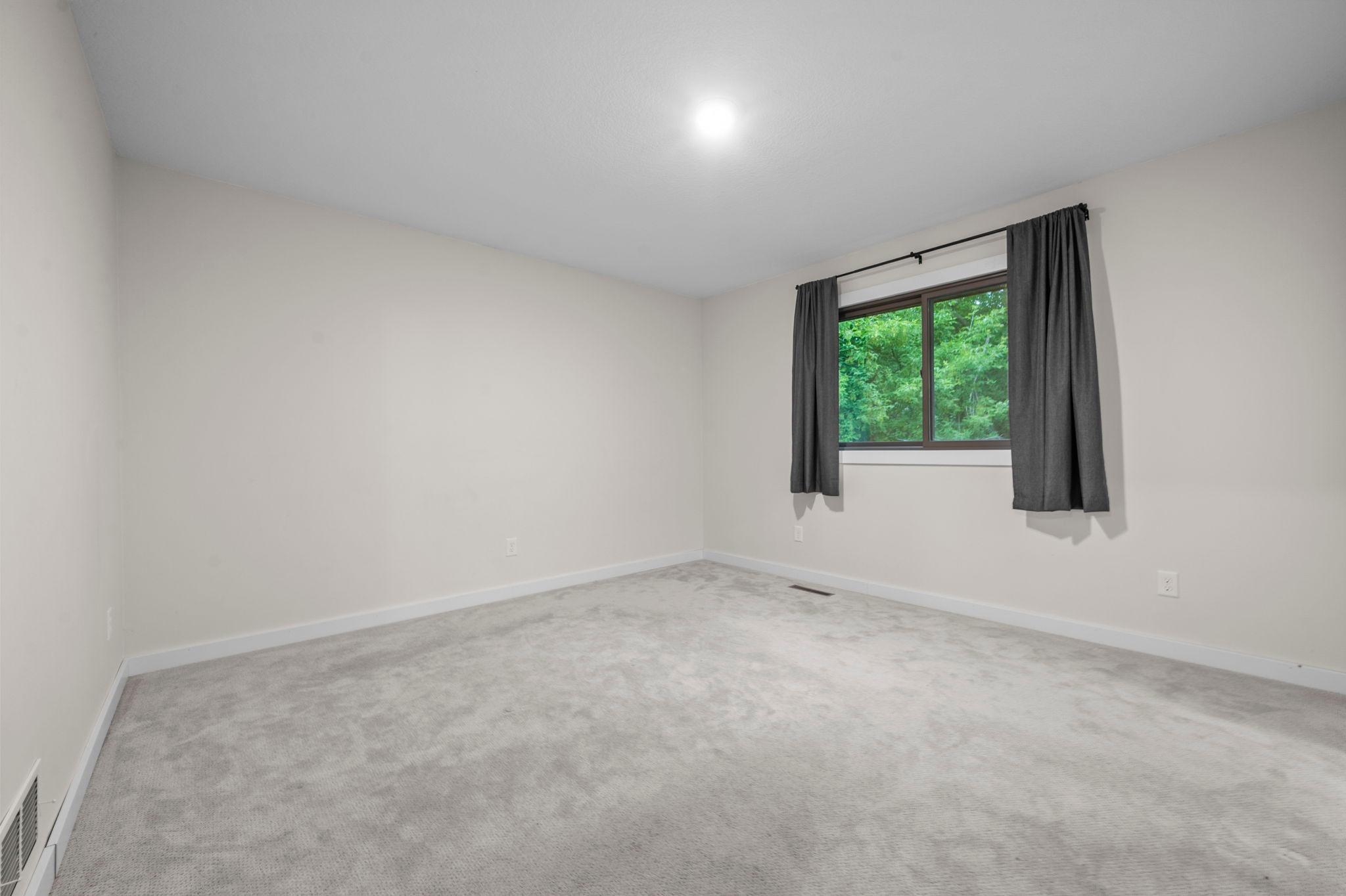 4113 Cj Circle Se Property Photo 8