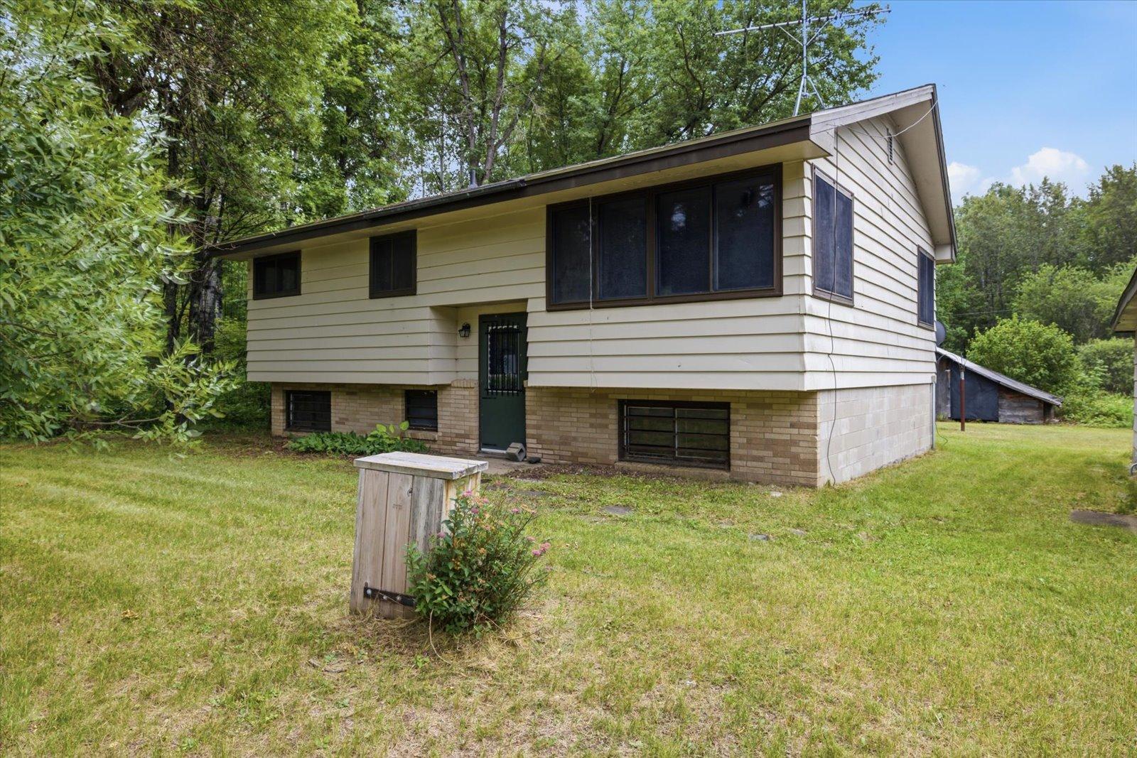 7575 Highway 135 N