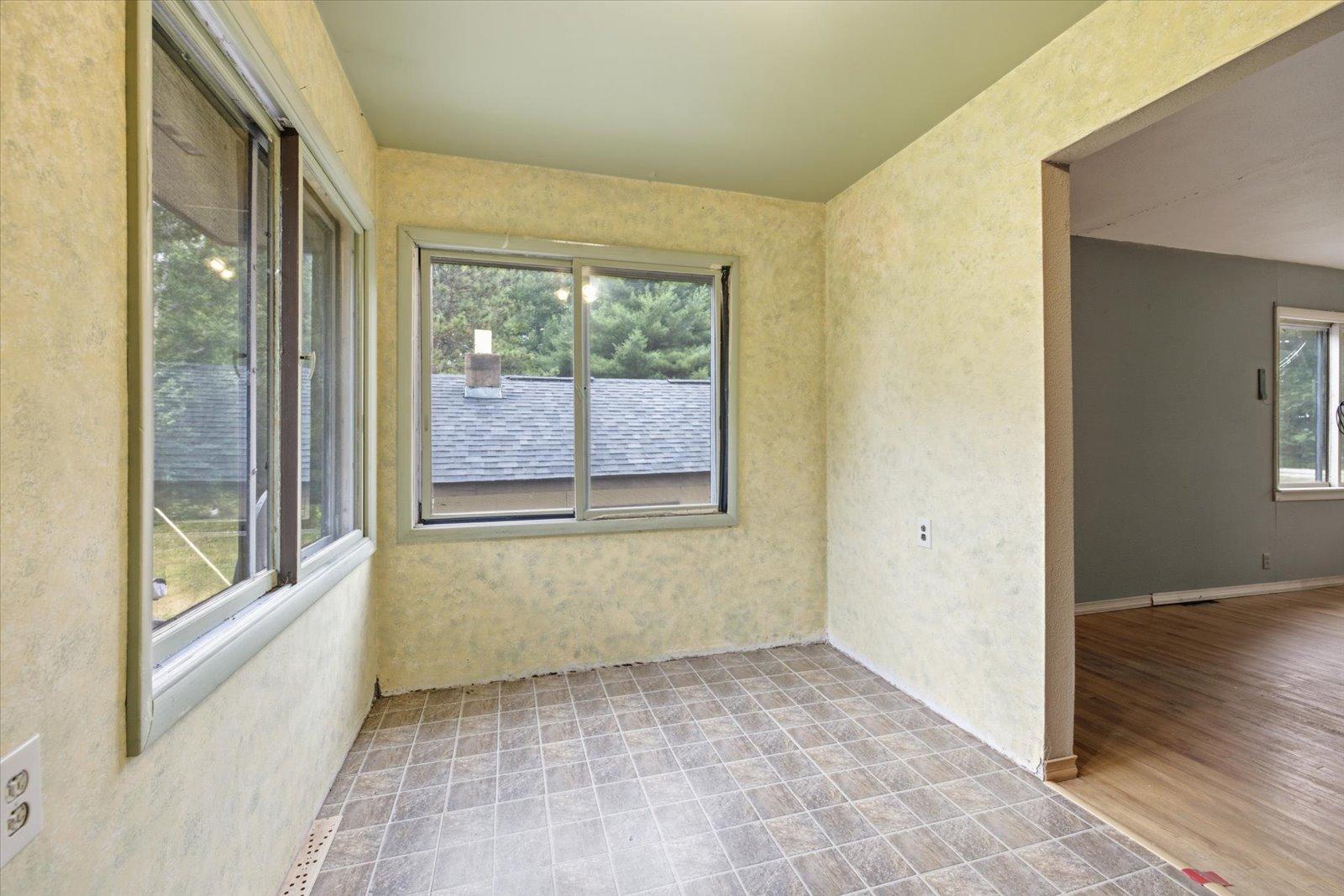 7575 Highway 135 N Property Photo 7