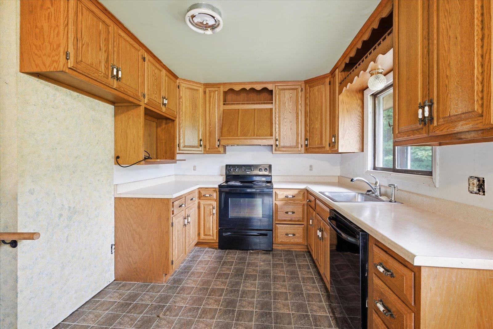7575 Highway 135 N Property Photo 9