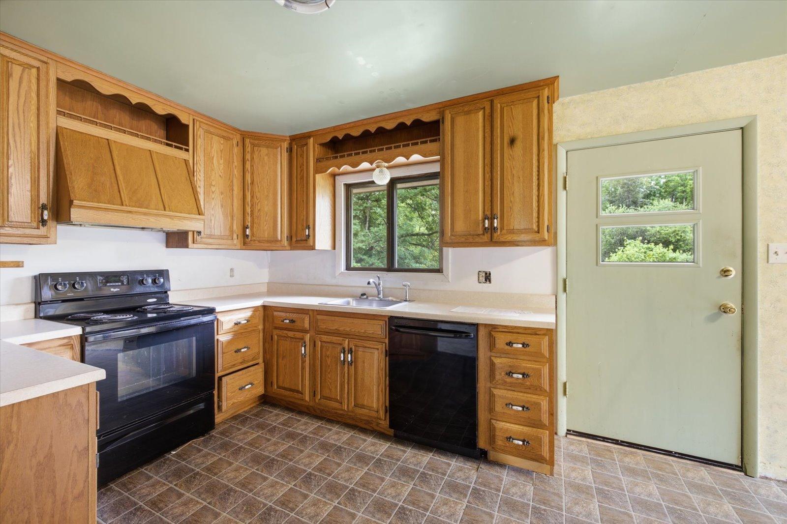 7575 Highway 135 N Property Photo 10