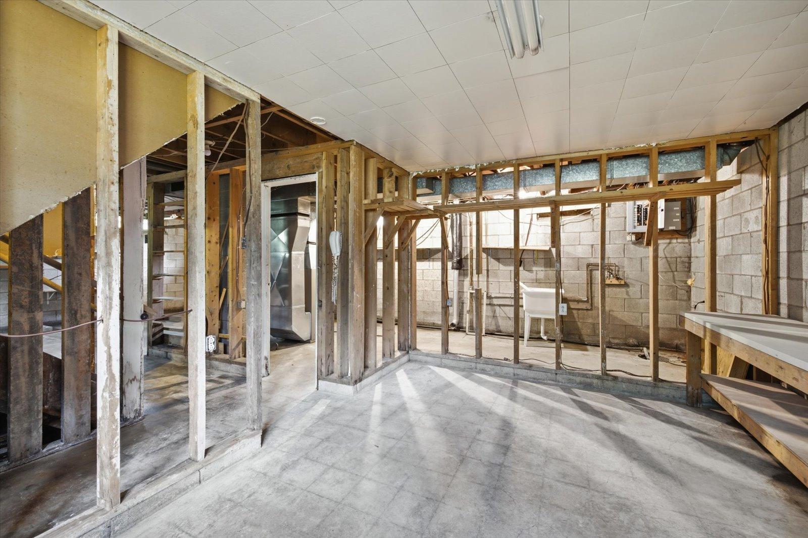 7575 Highway 135 N Property Photo 18