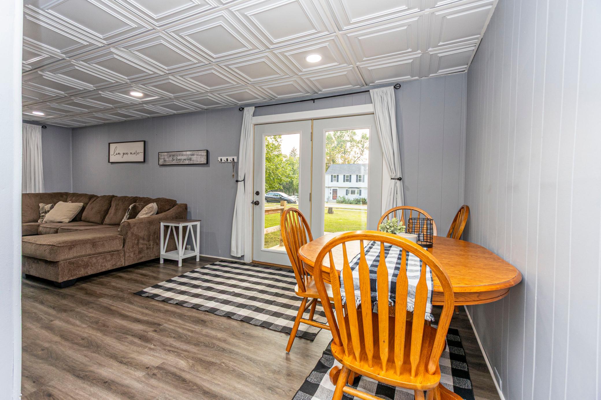 505 8th Avenue E Property Photo 5