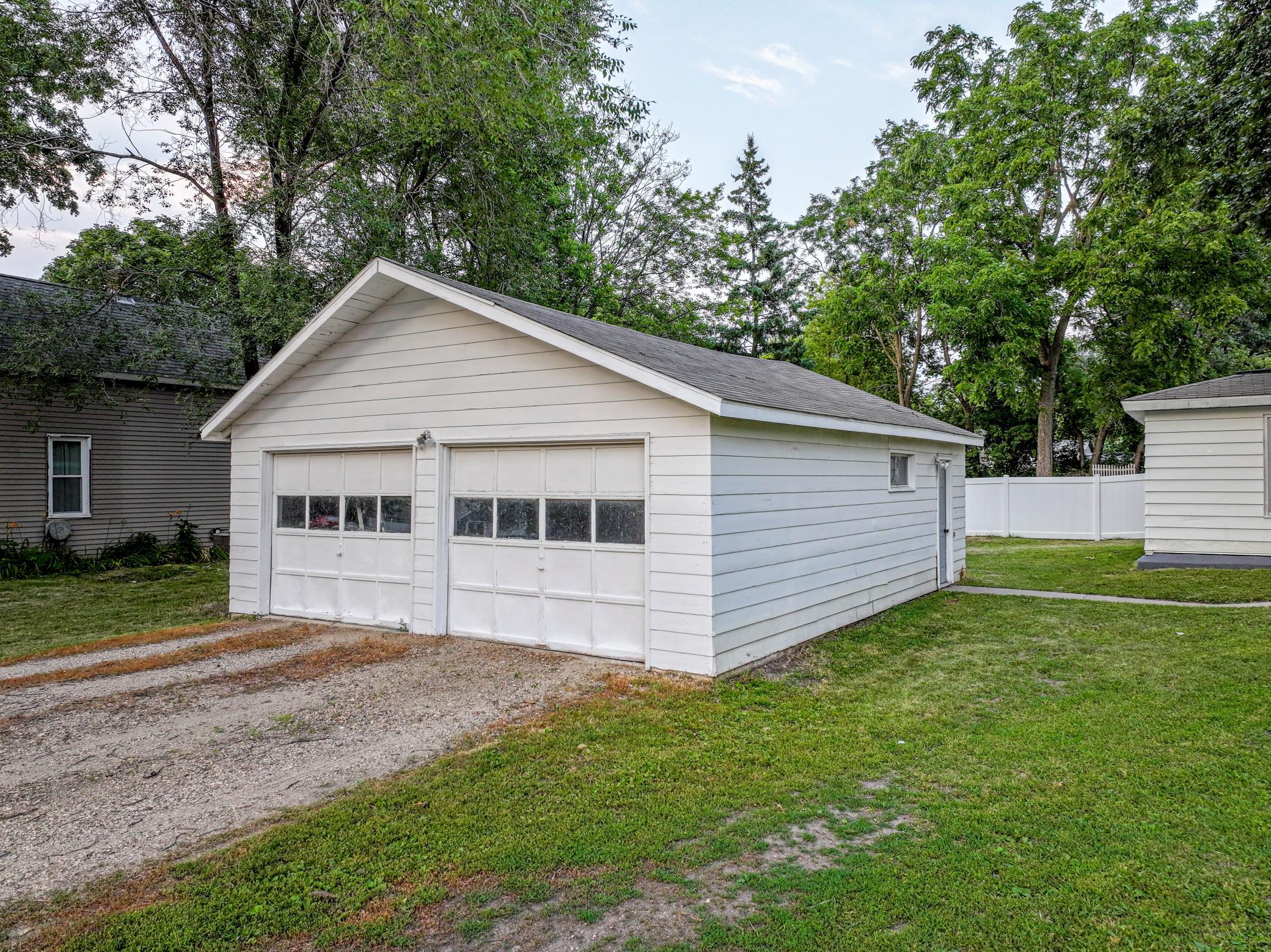 505 8th Avenue E Property Photo 28