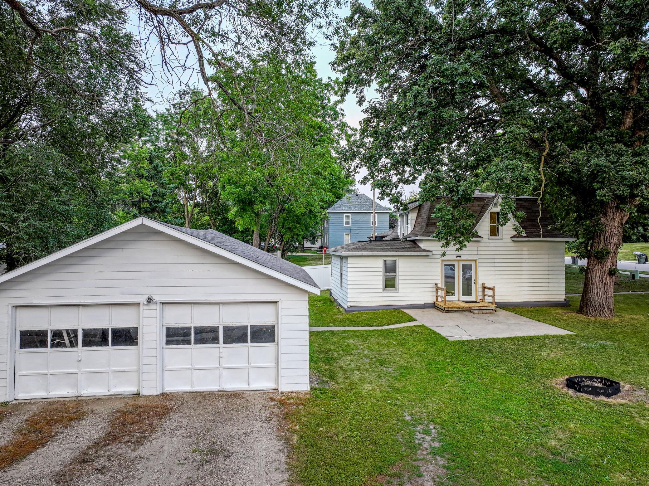 505 8th Avenue E Property Photo 29