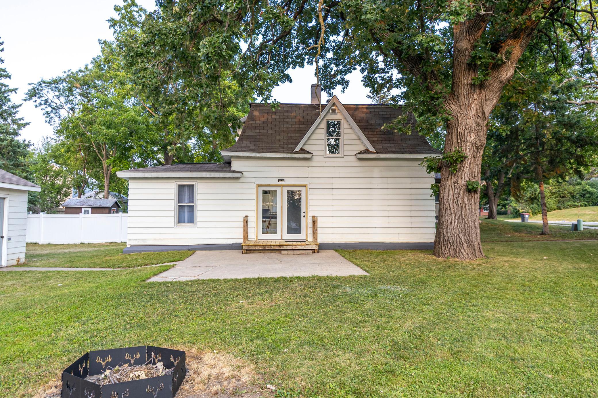 505 8th Avenue E Property Photo 30