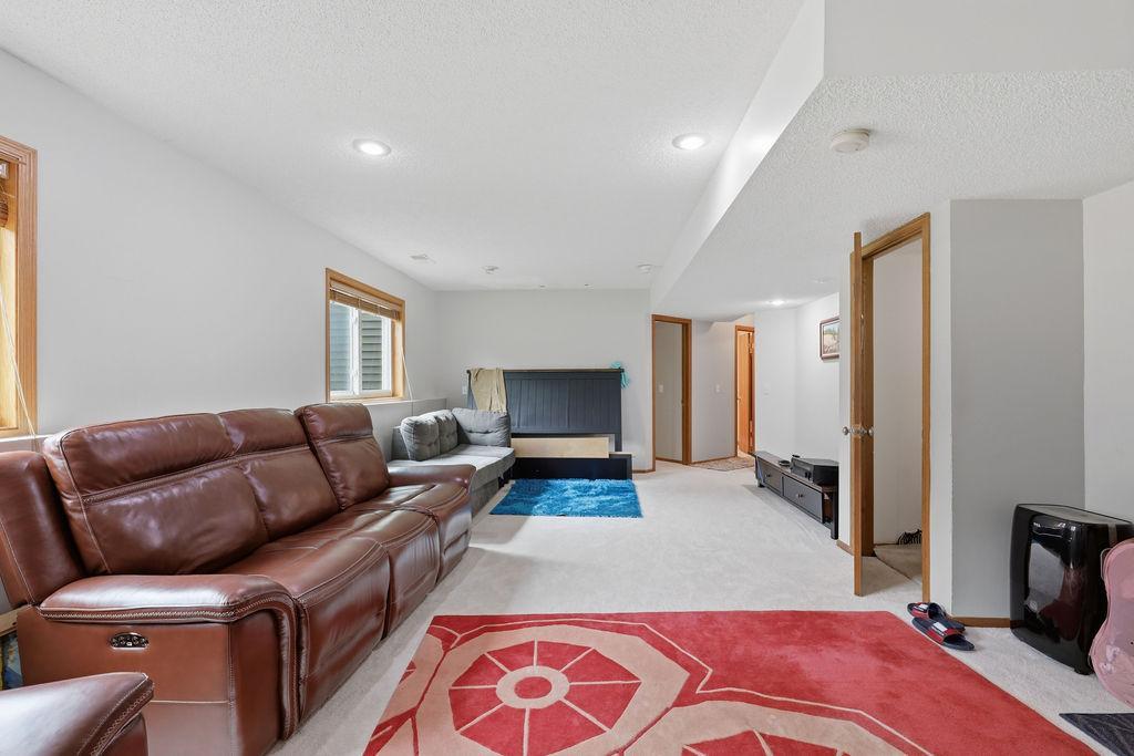 17373 Glencoe Avenue Property Photo 9