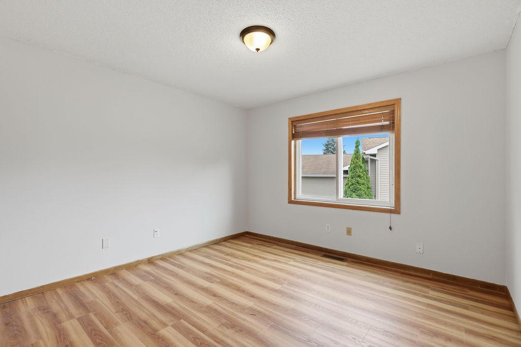 17373 Glencoe Avenue Property Photo 10
