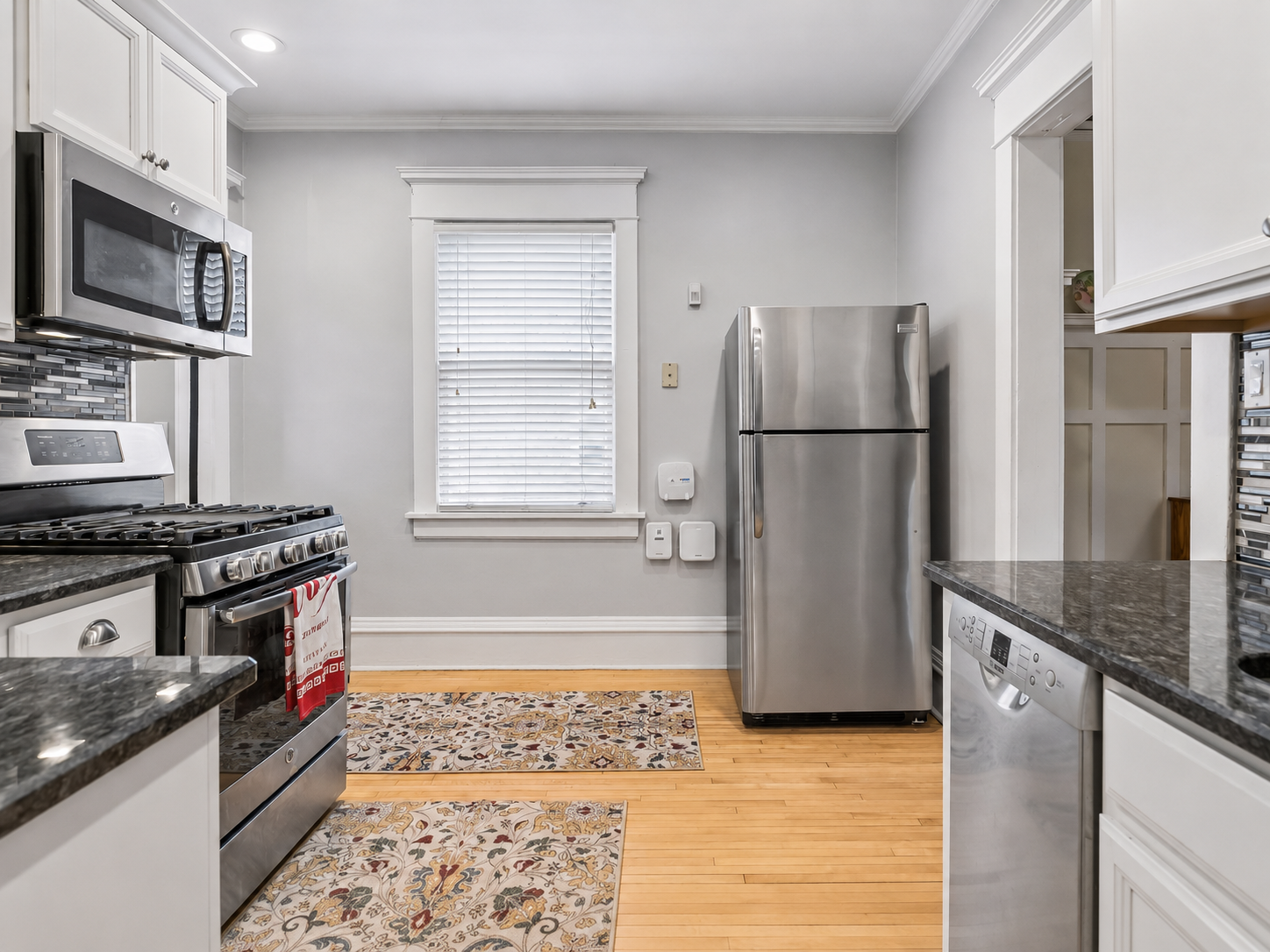 903 Goodrich Avenue C Property Photo 22
