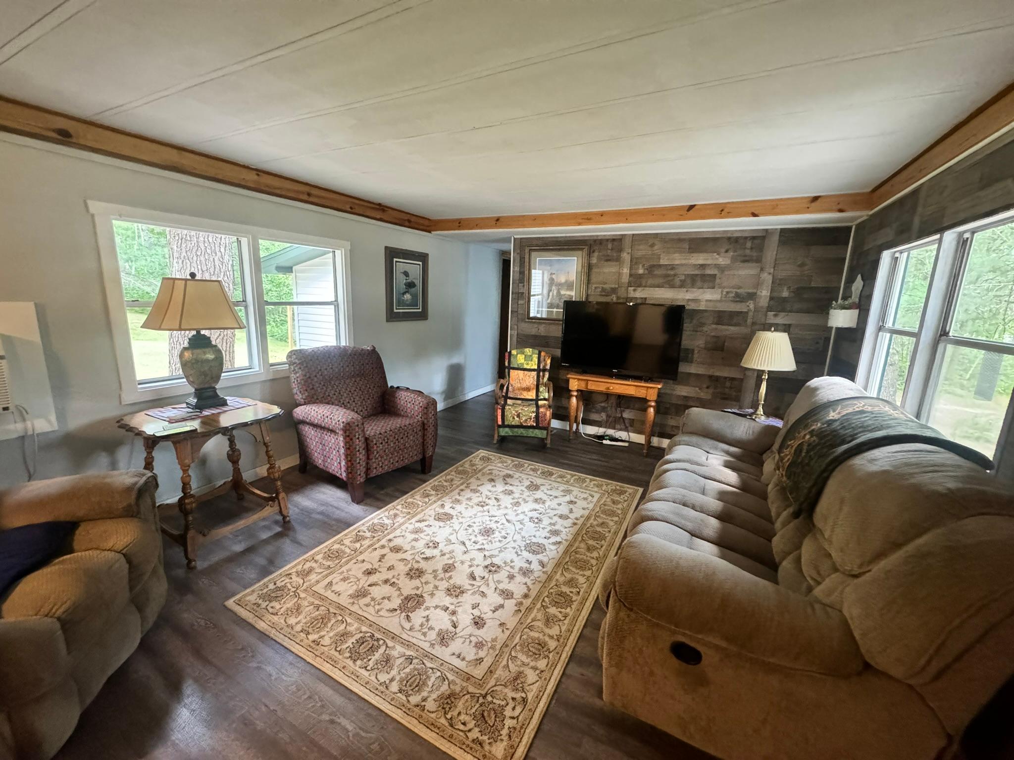 22034 County 2 Property Photo 14