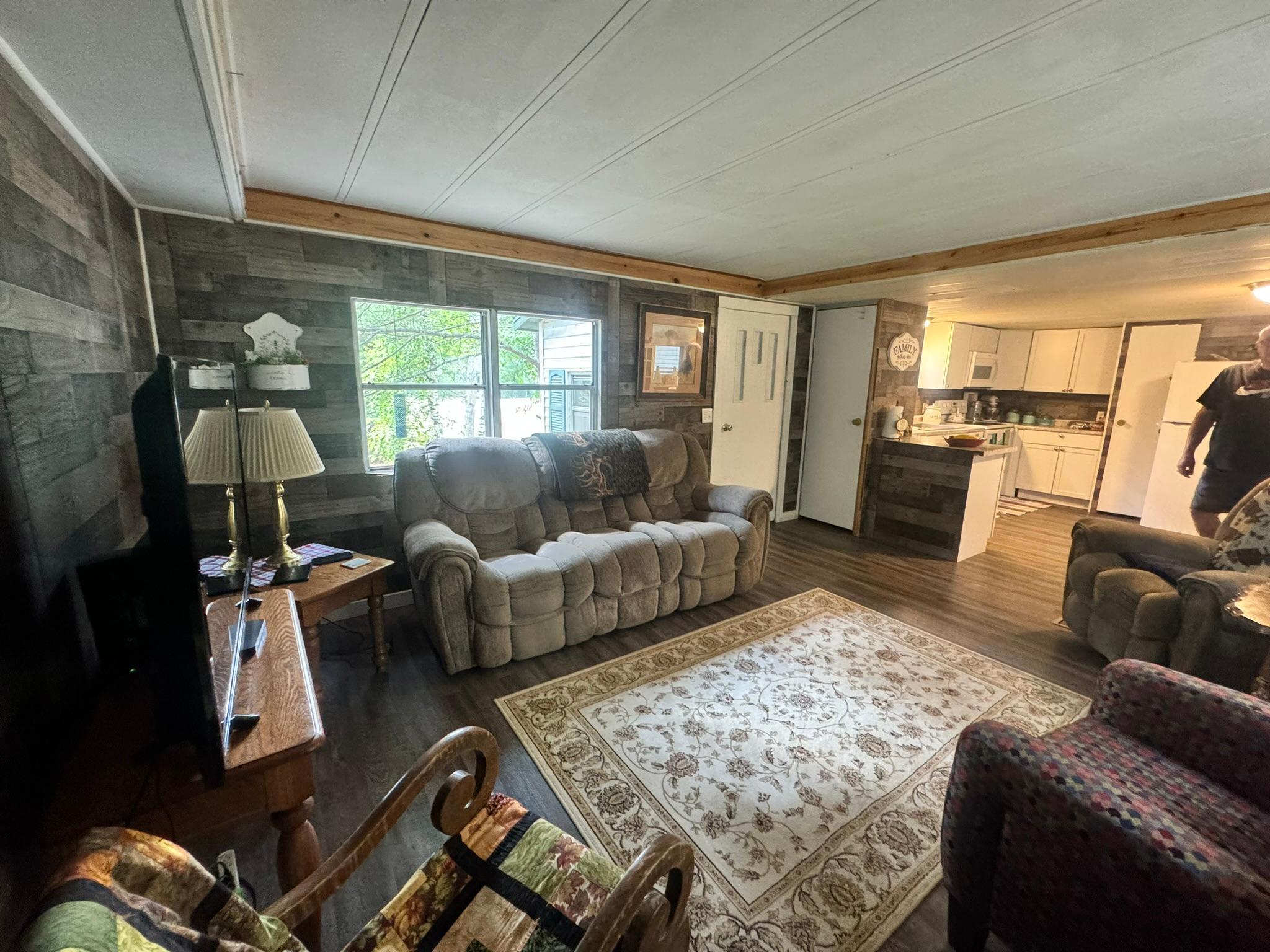 22034 County 2 Property Photo 15