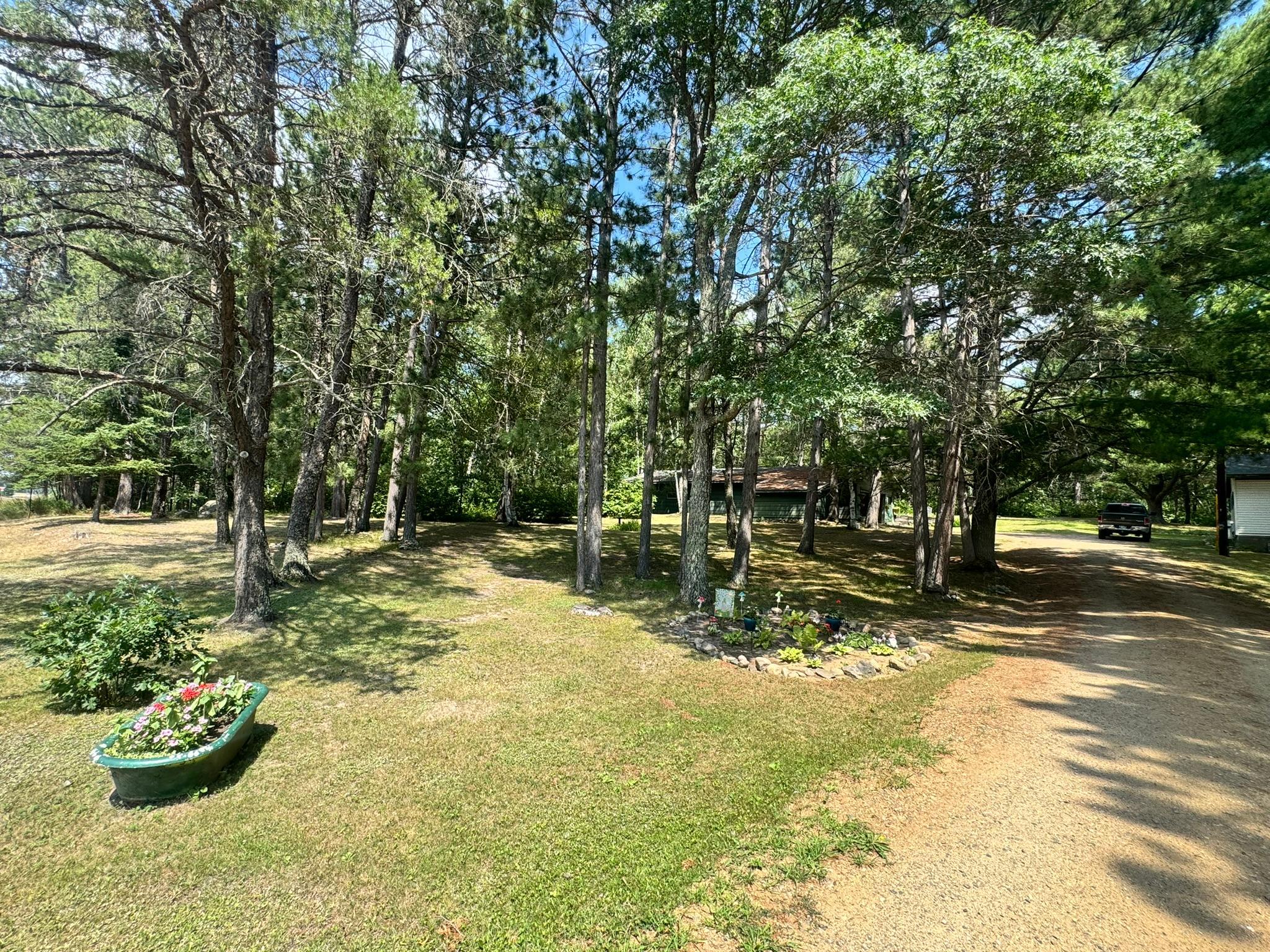 22034 County 2 Property Photo 39