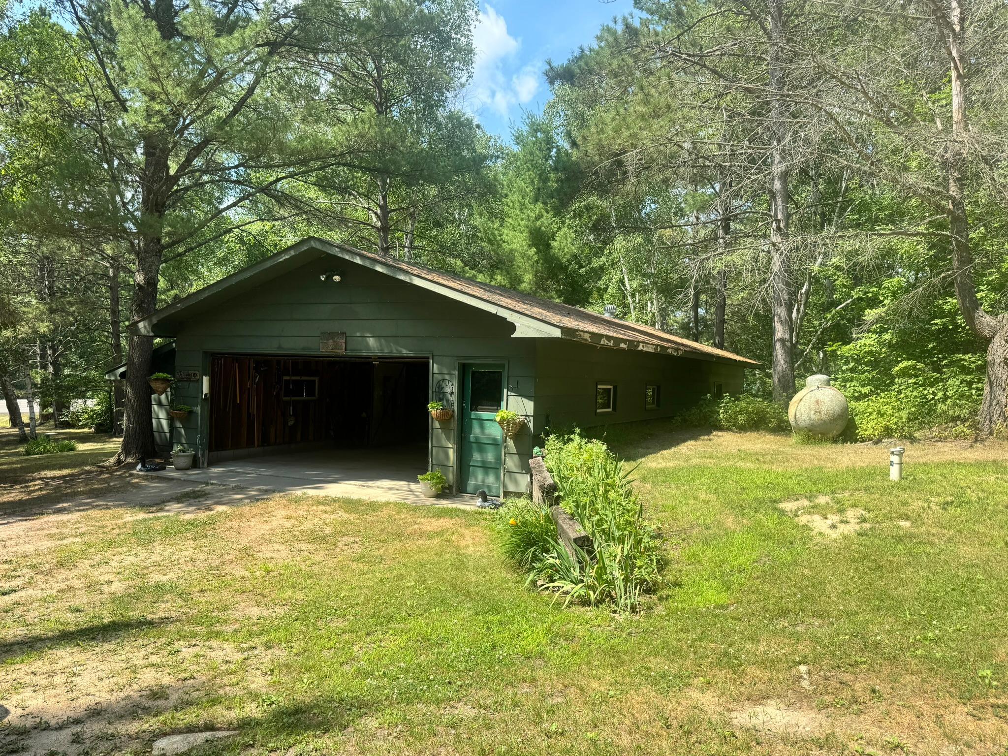 22034 County 2 Property Photo 41