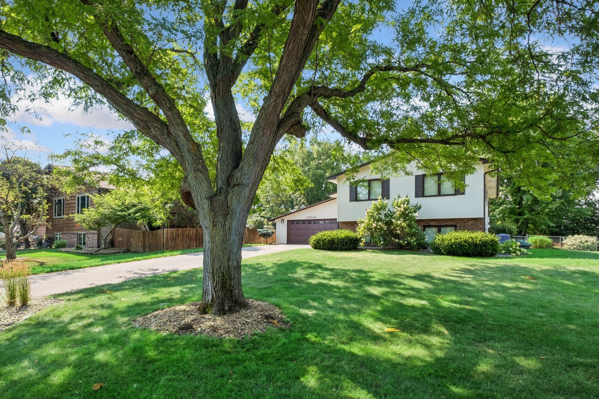 10342 Rhode Island Circle Property Photo 1