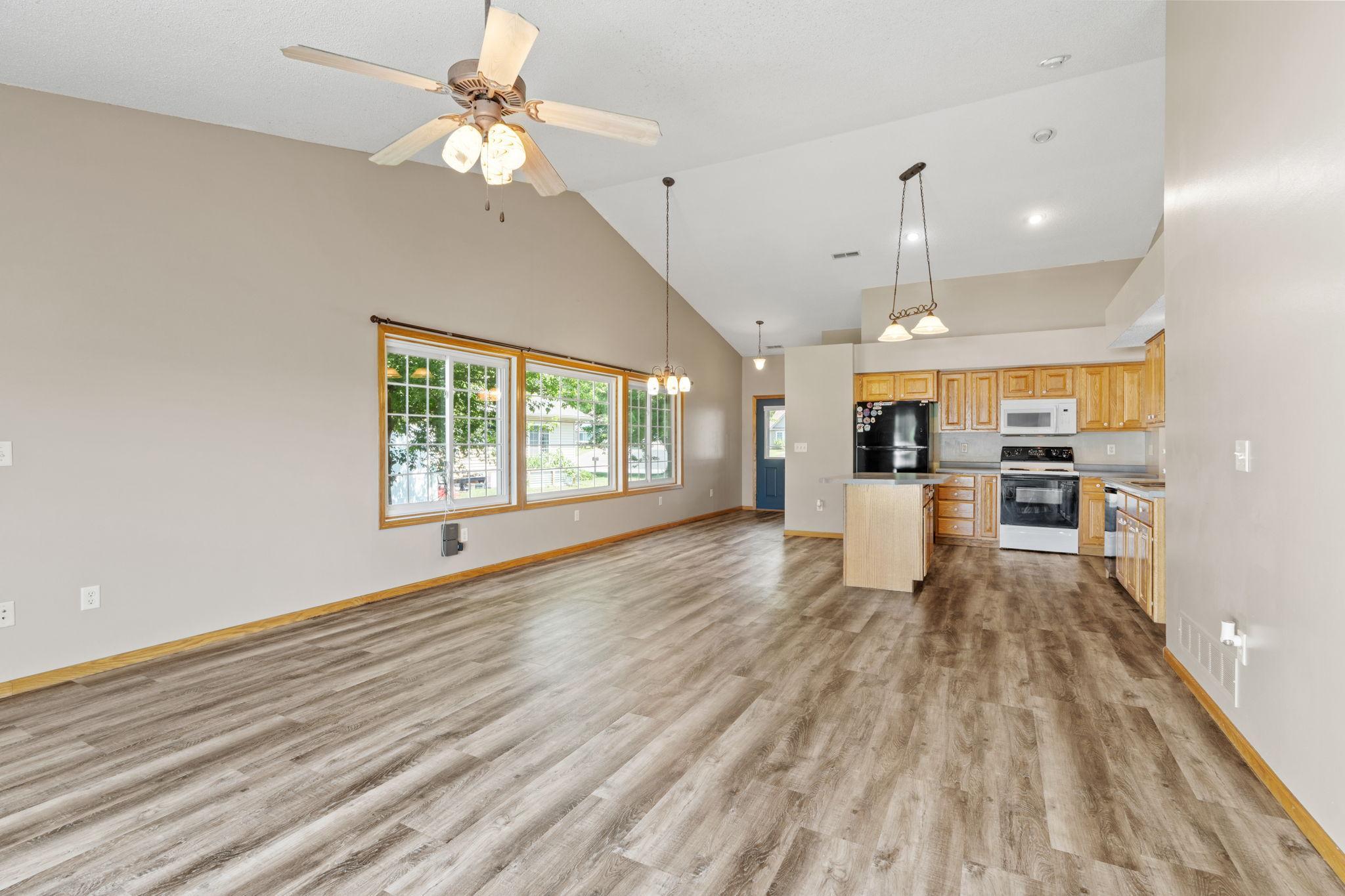 535 Meadows Drive Property Photo 4