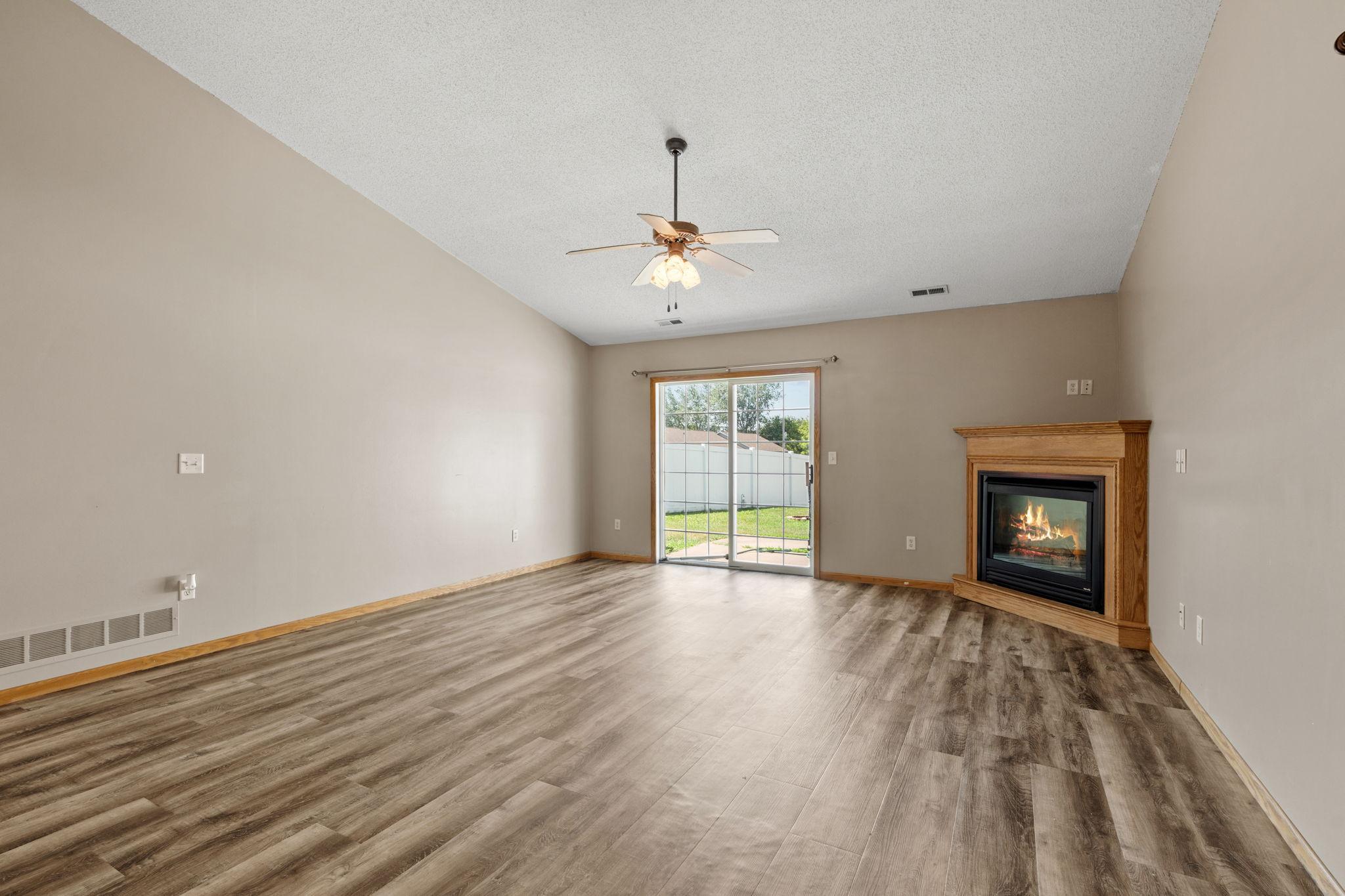 535 Meadows Drive Property Photo 8