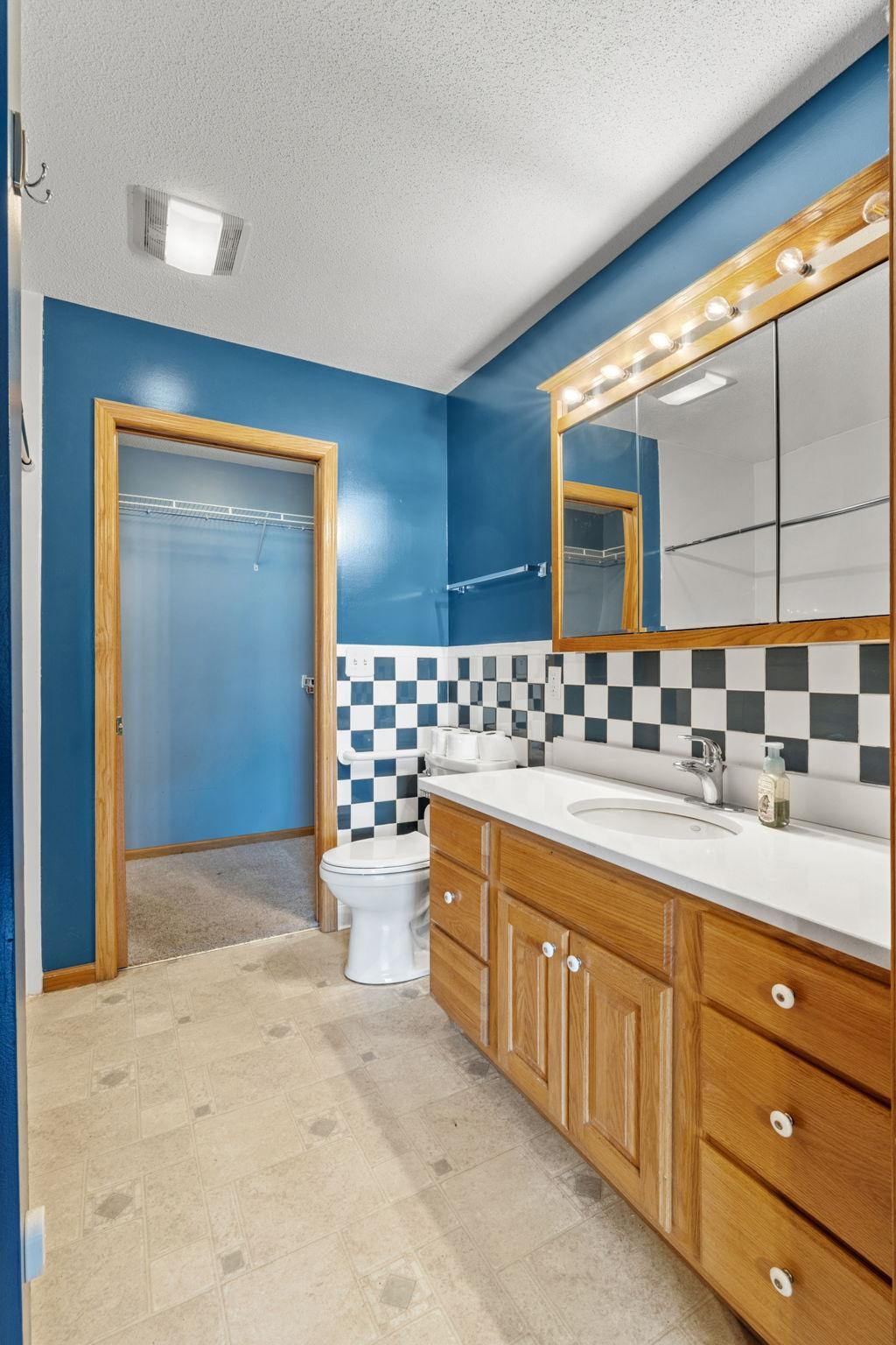 535 Meadows Drive Property Photo 14