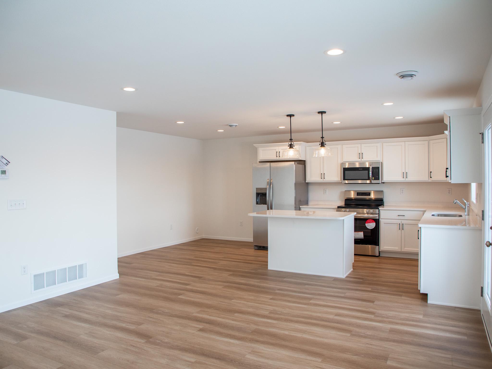 7897 Cottonwood Boulevard Property Photo 6