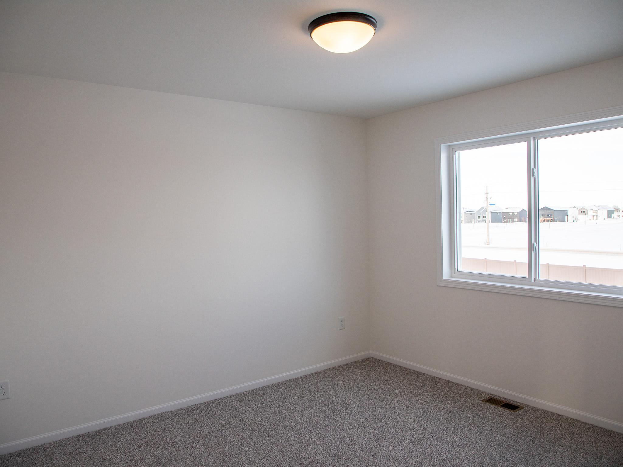 7897 Cottonwood Boulevard Property Photo 11