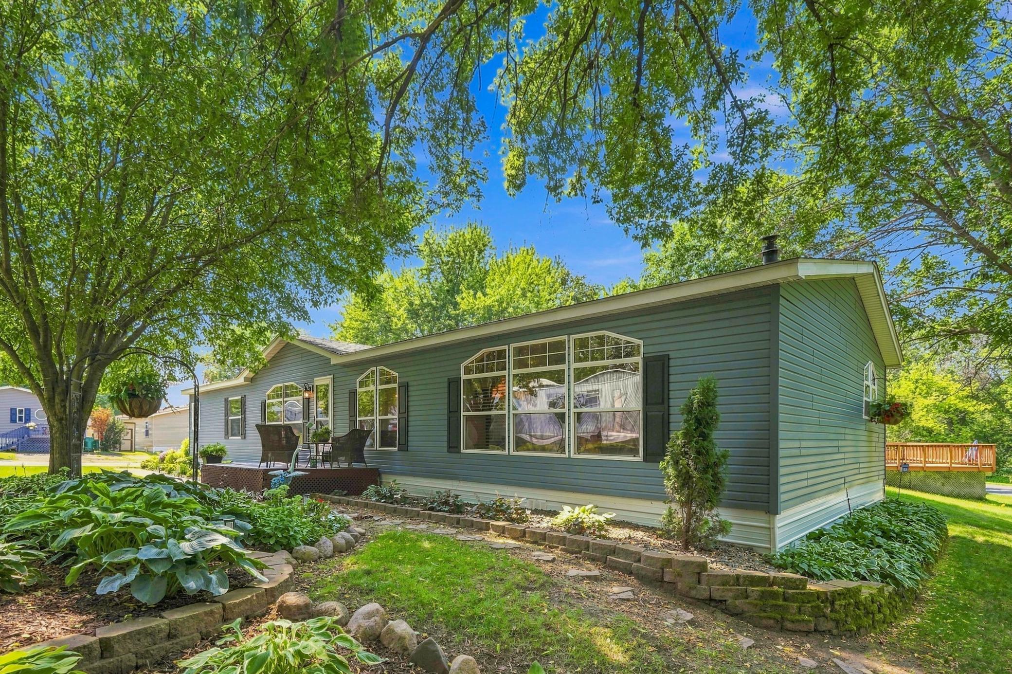 74 Riverside Terrace Property Photo 1