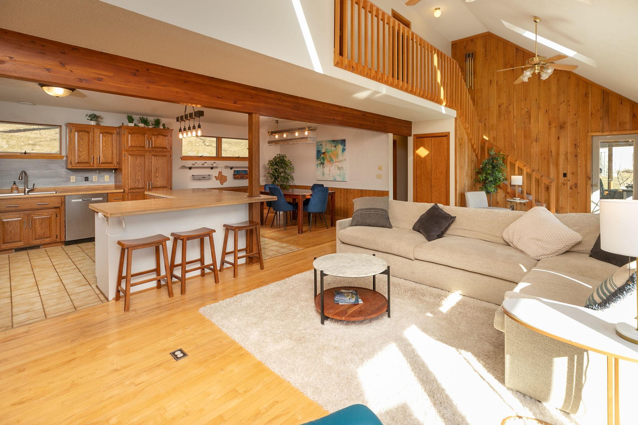 1007 Sunset Road Property Photo 11