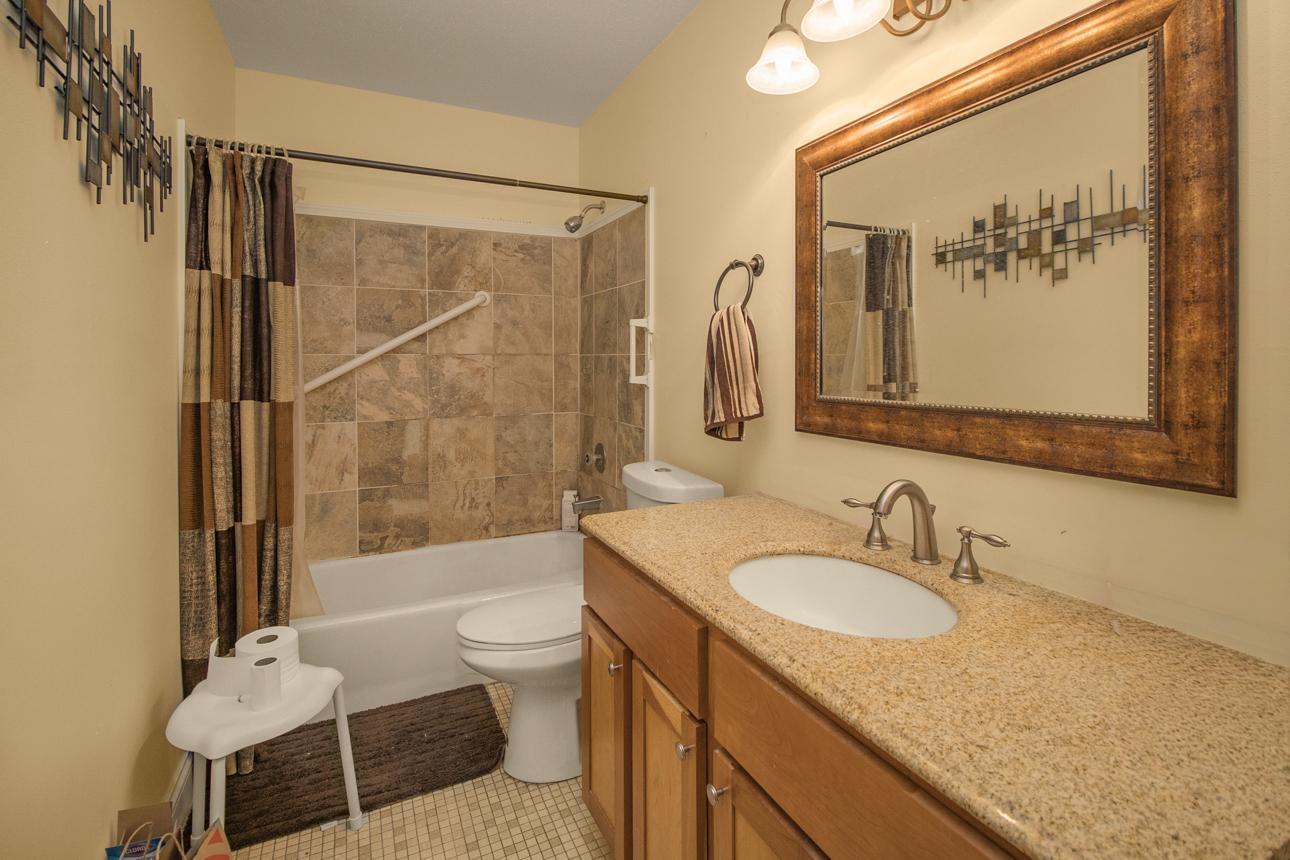 2281 Pond Avenue E Property Photo 20