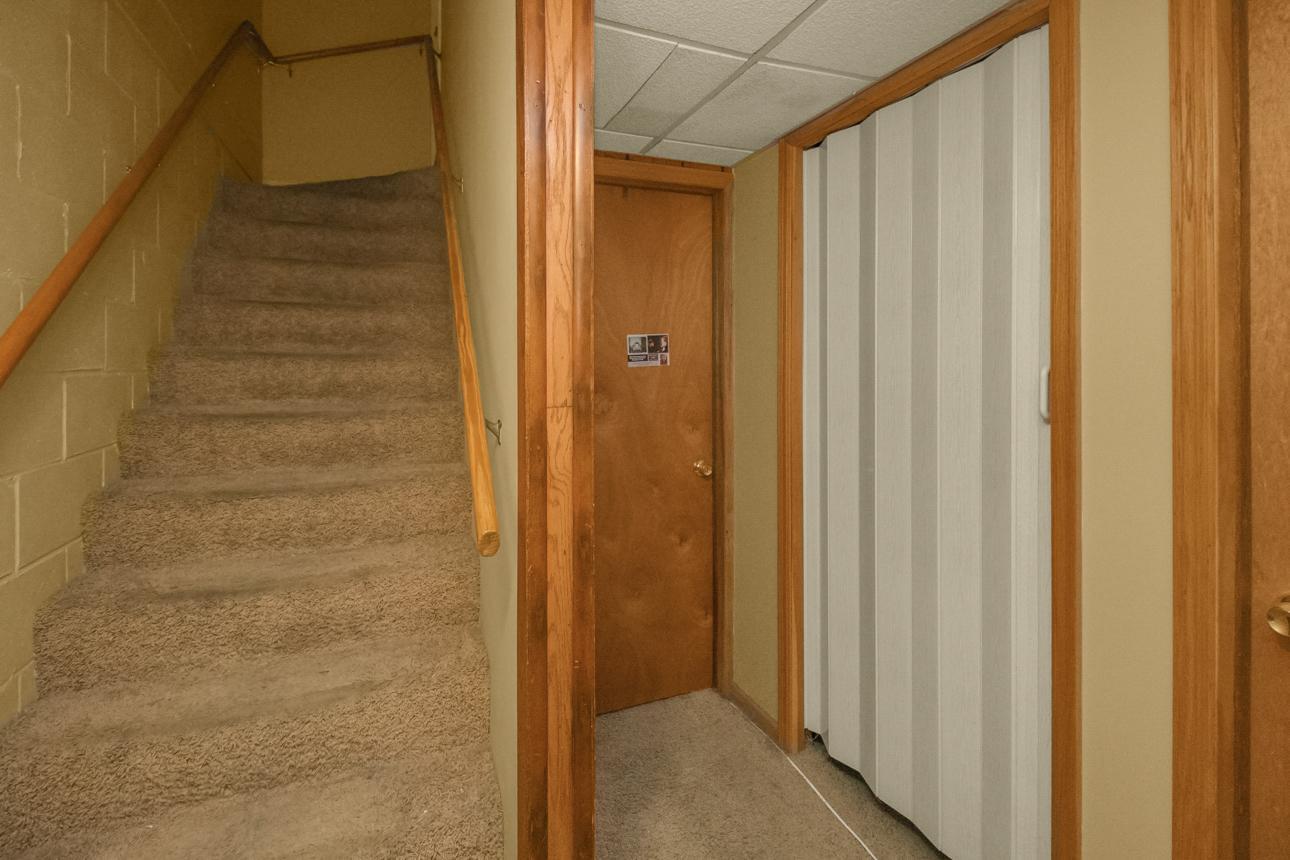 2281 Pond Avenue E Property Photo 23