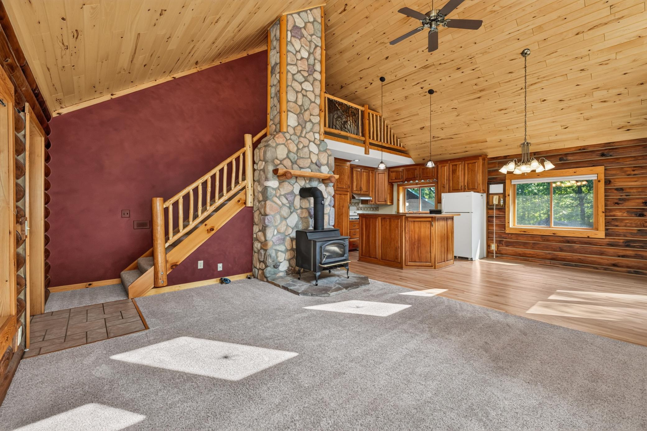 21169 Firefly Trail Property Photo 8