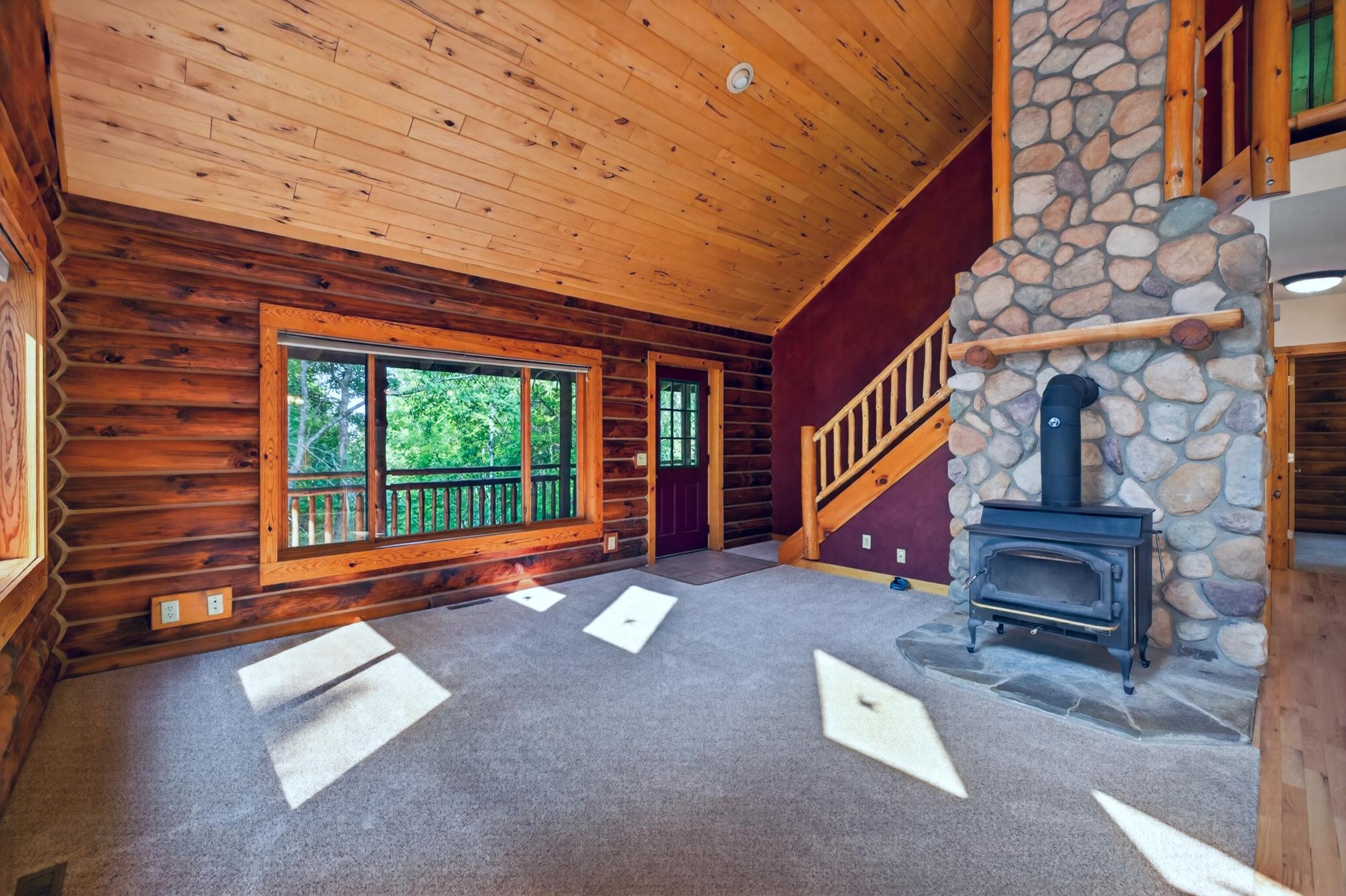 21169 Firefly Trail Property Photo 9