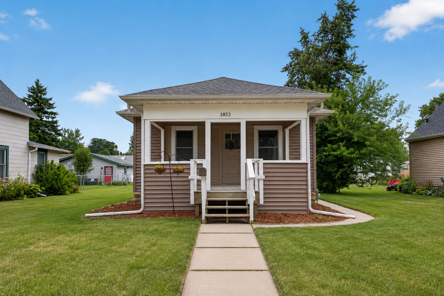 1853 W 6th Street Property Photo 1