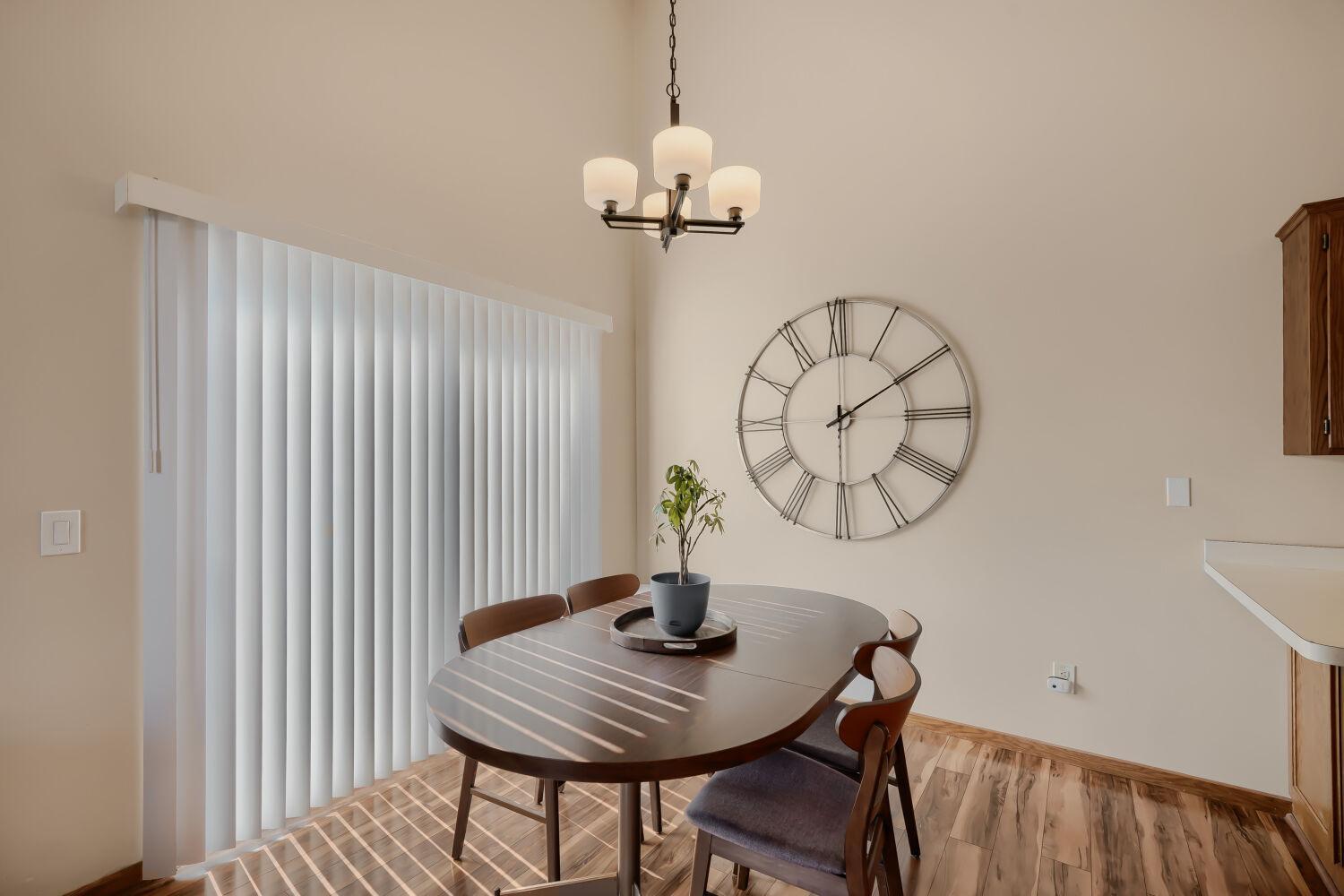 14809 Endicott Way Property Photo 4