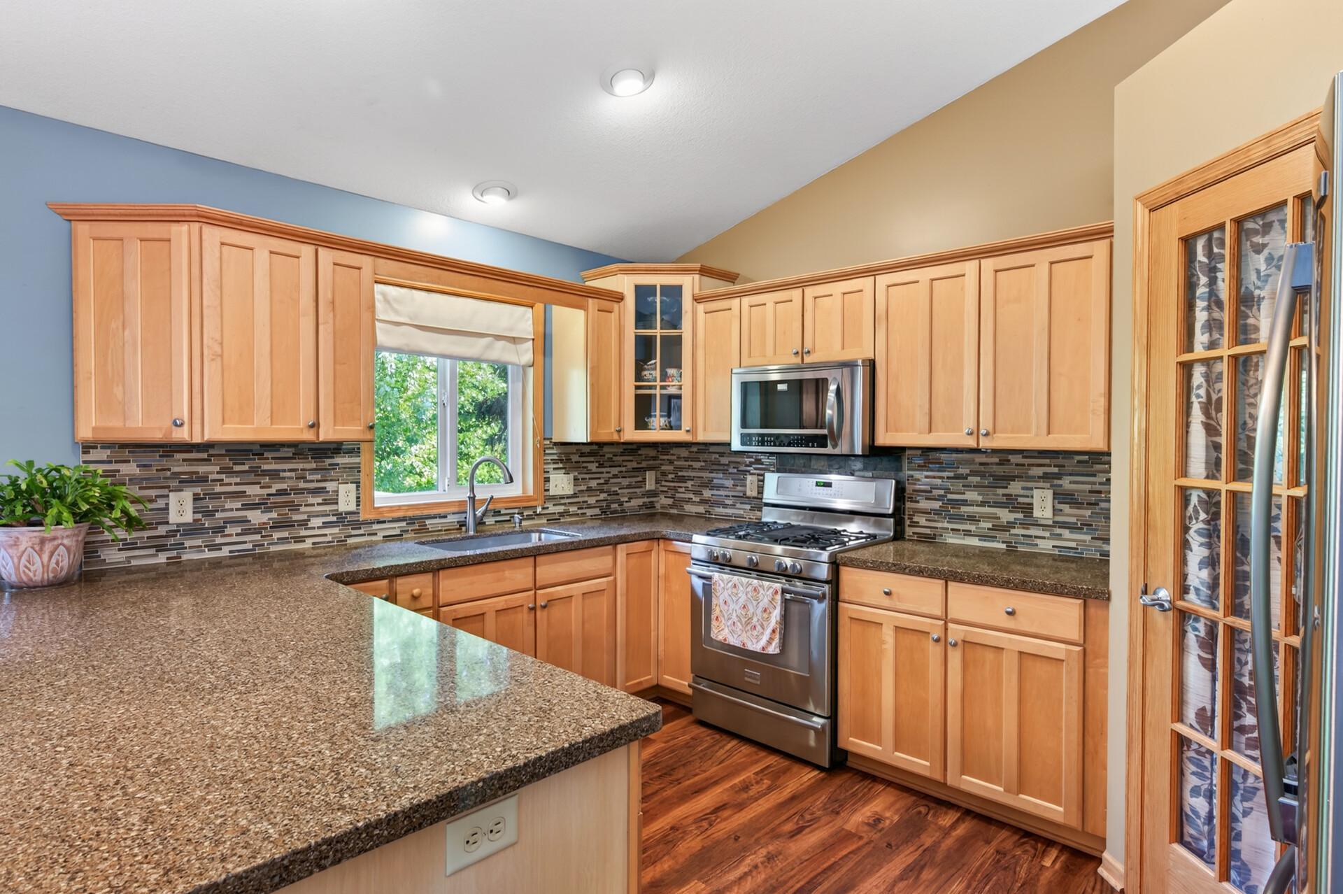 1233 Irvine Drive Property Photo 13