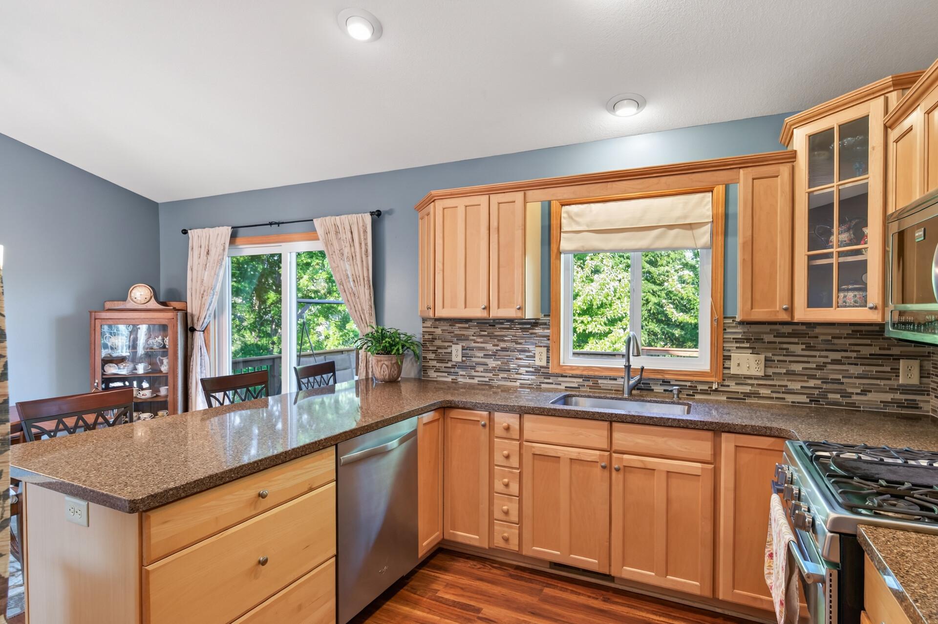 1233 Irvine Drive Property Photo 14