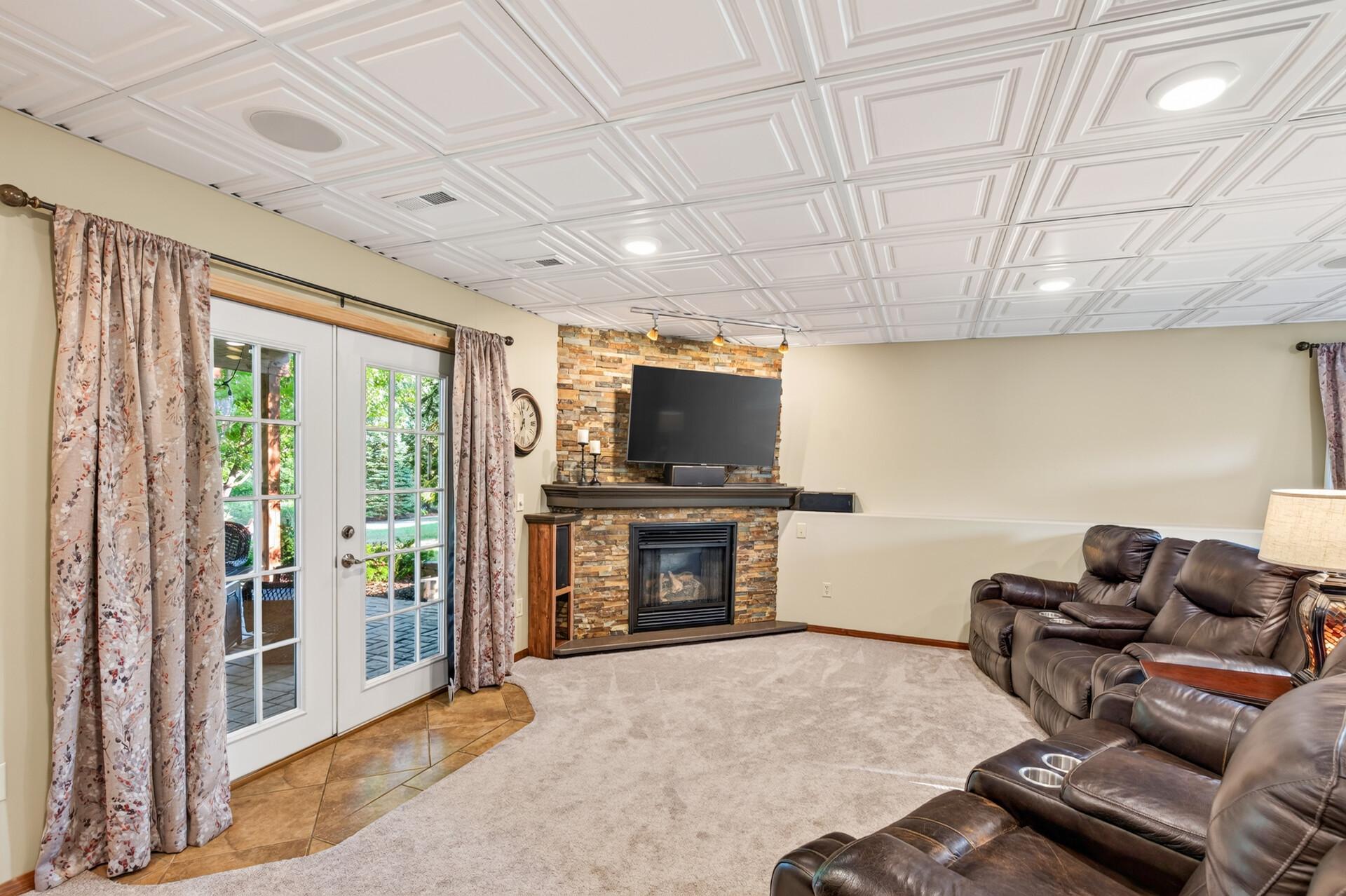 1233 Irvine Drive Property Photo 31