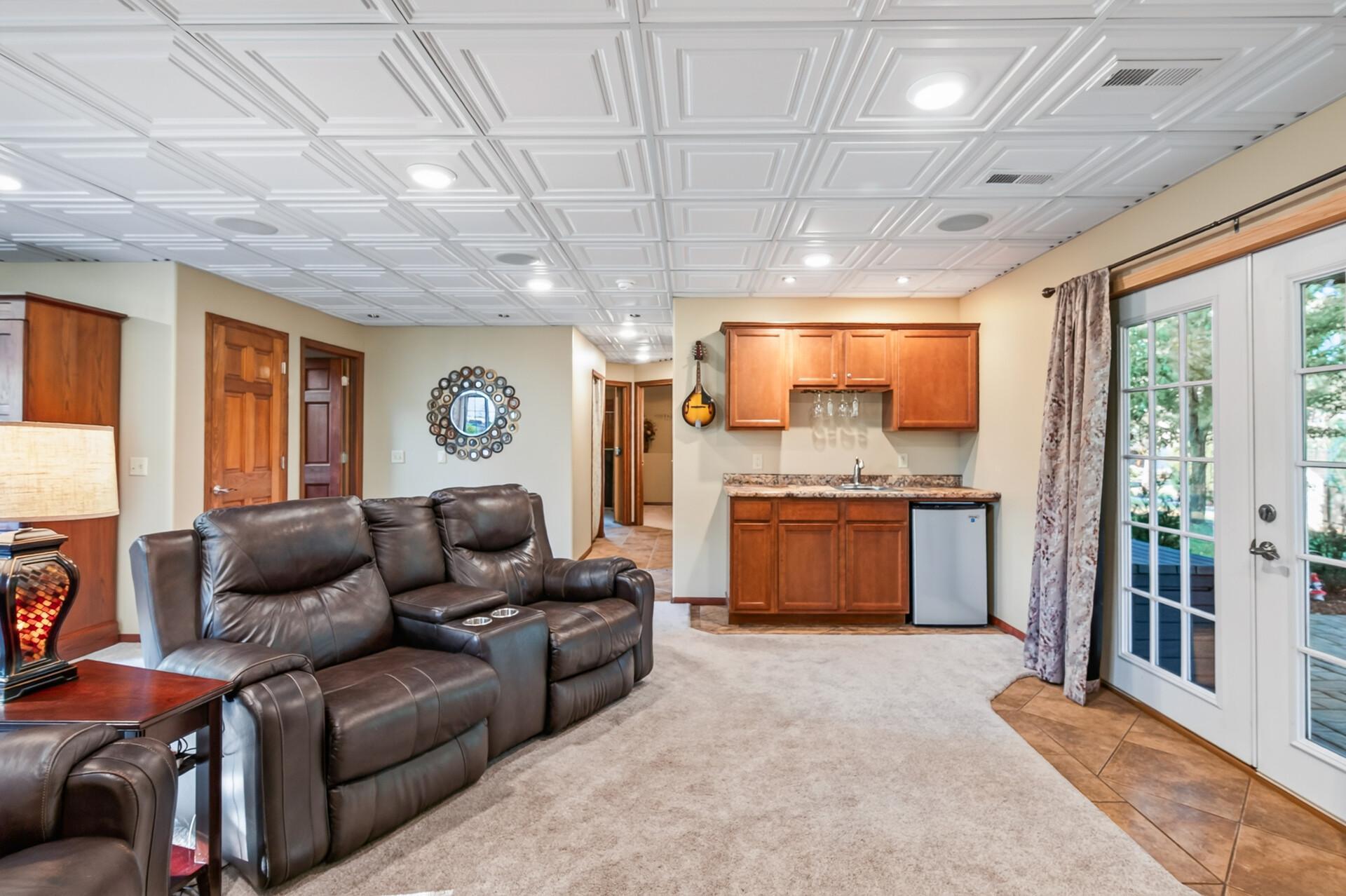 1233 Irvine Drive Property Photo 35