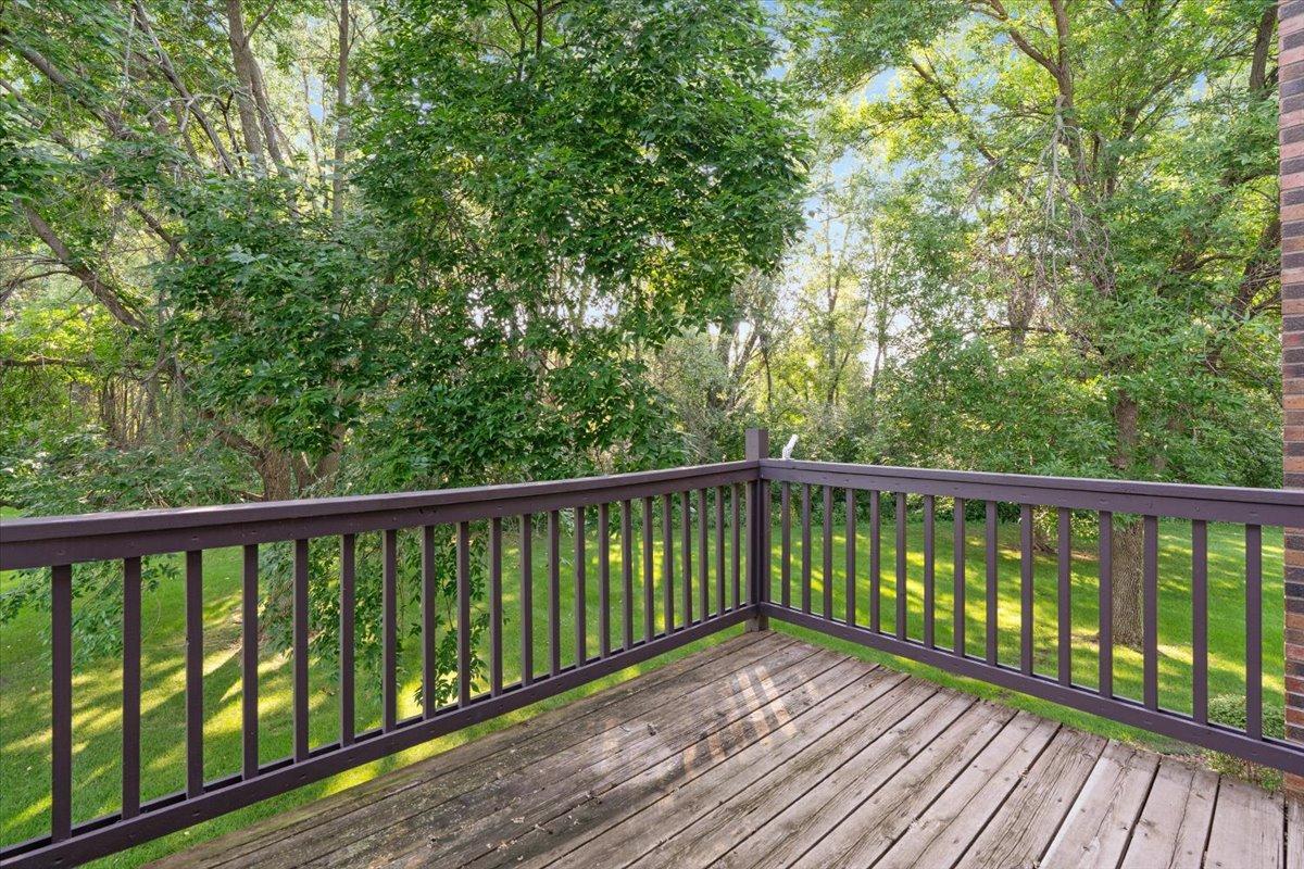 566 Donegal Circle Property Photo 14