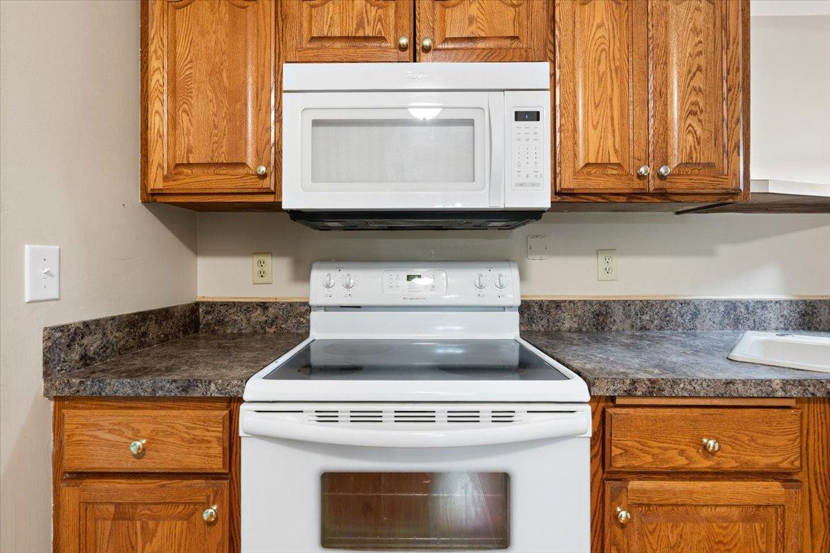 566 Donegal Circle Property Photo 19