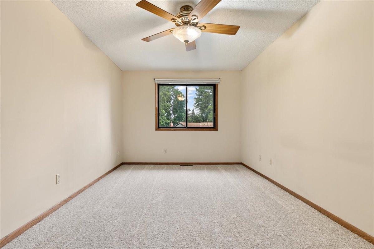 566 Donegal Circle Property Photo 21