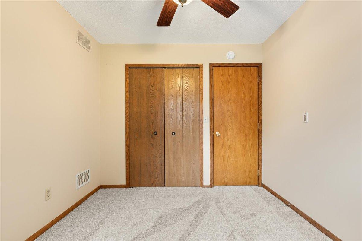 566 Donegal Circle Property Photo 25