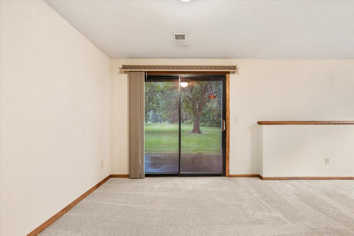 566 Donegal Circle Property Photo 34