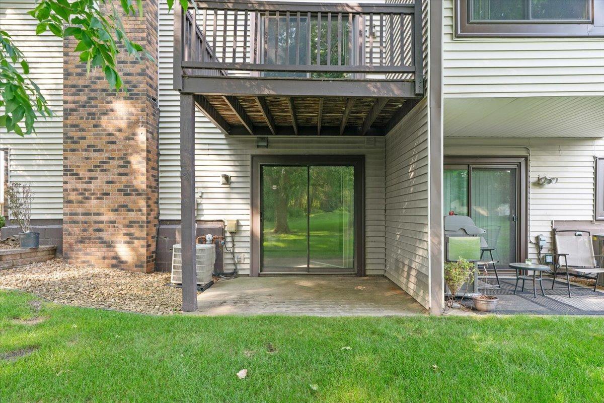 566 Donegal Circle Property Photo 35