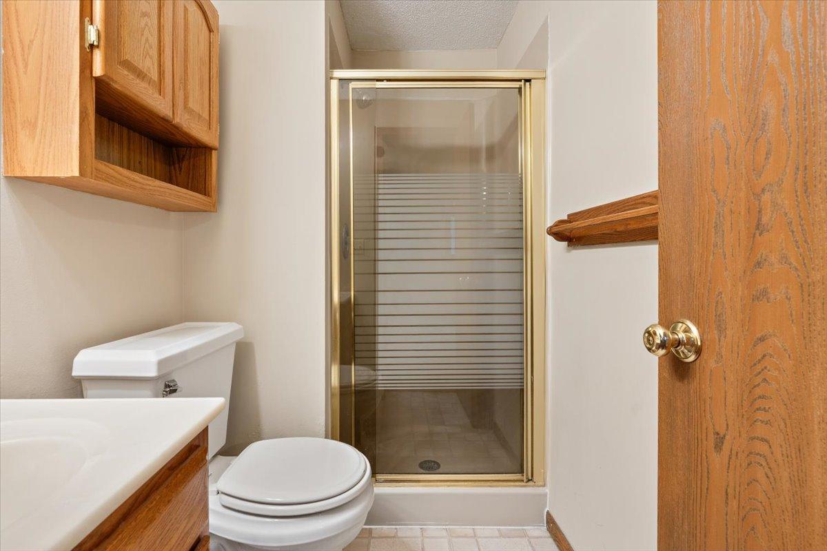 566 Donegal Circle Property Photo 37