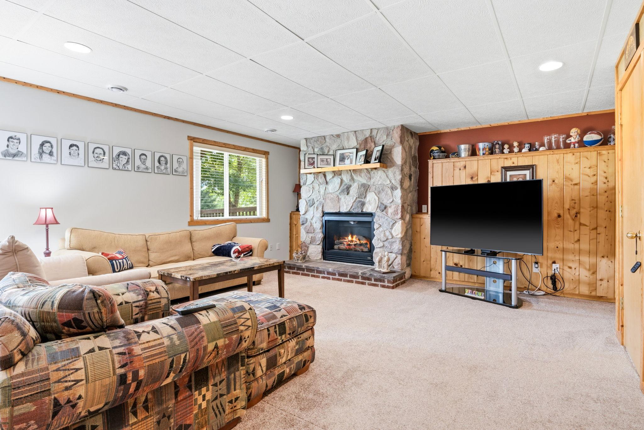 221 Douglas Drive Property Photo 17