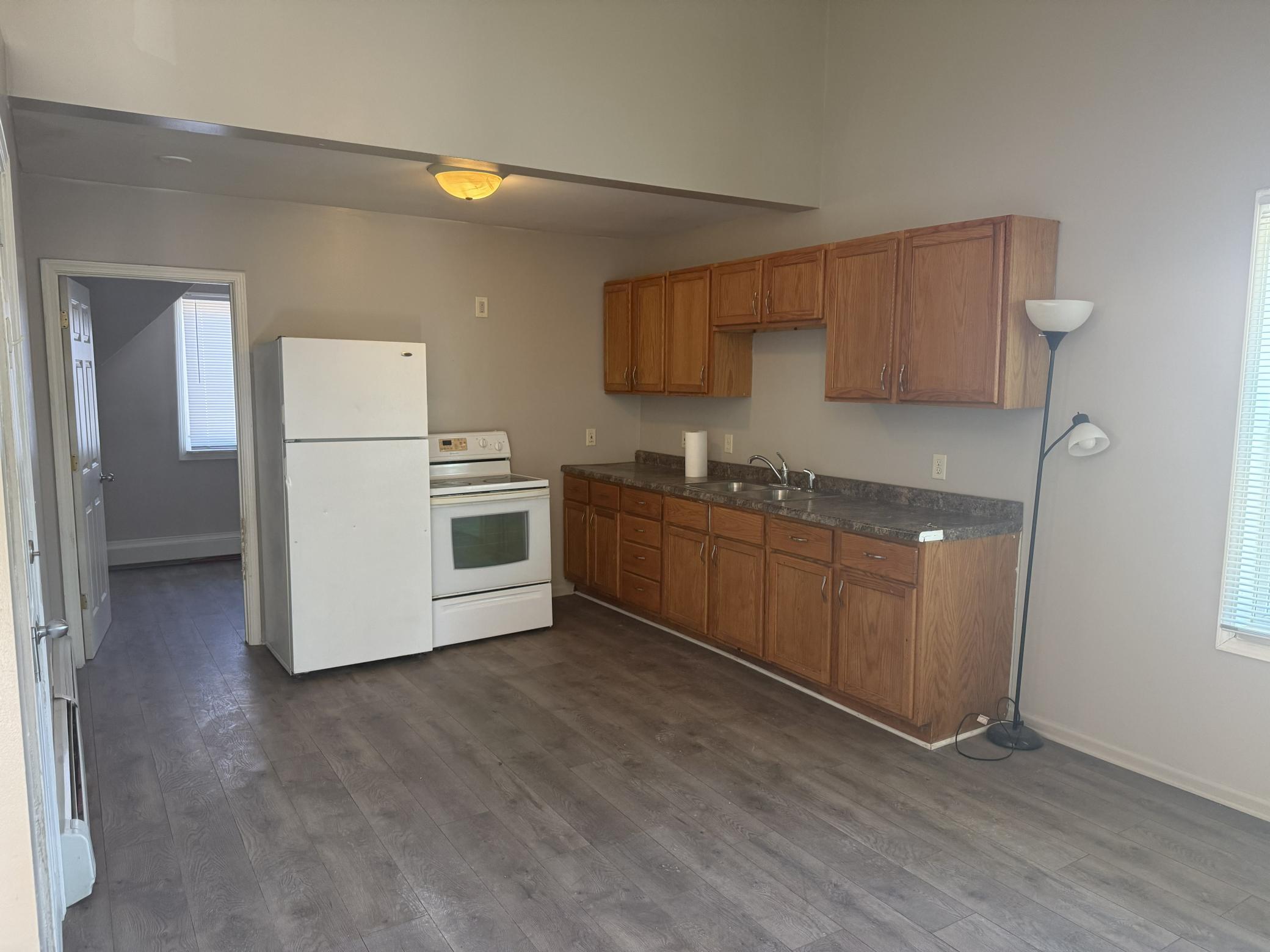 1204 E 7th Street Property Photo 8