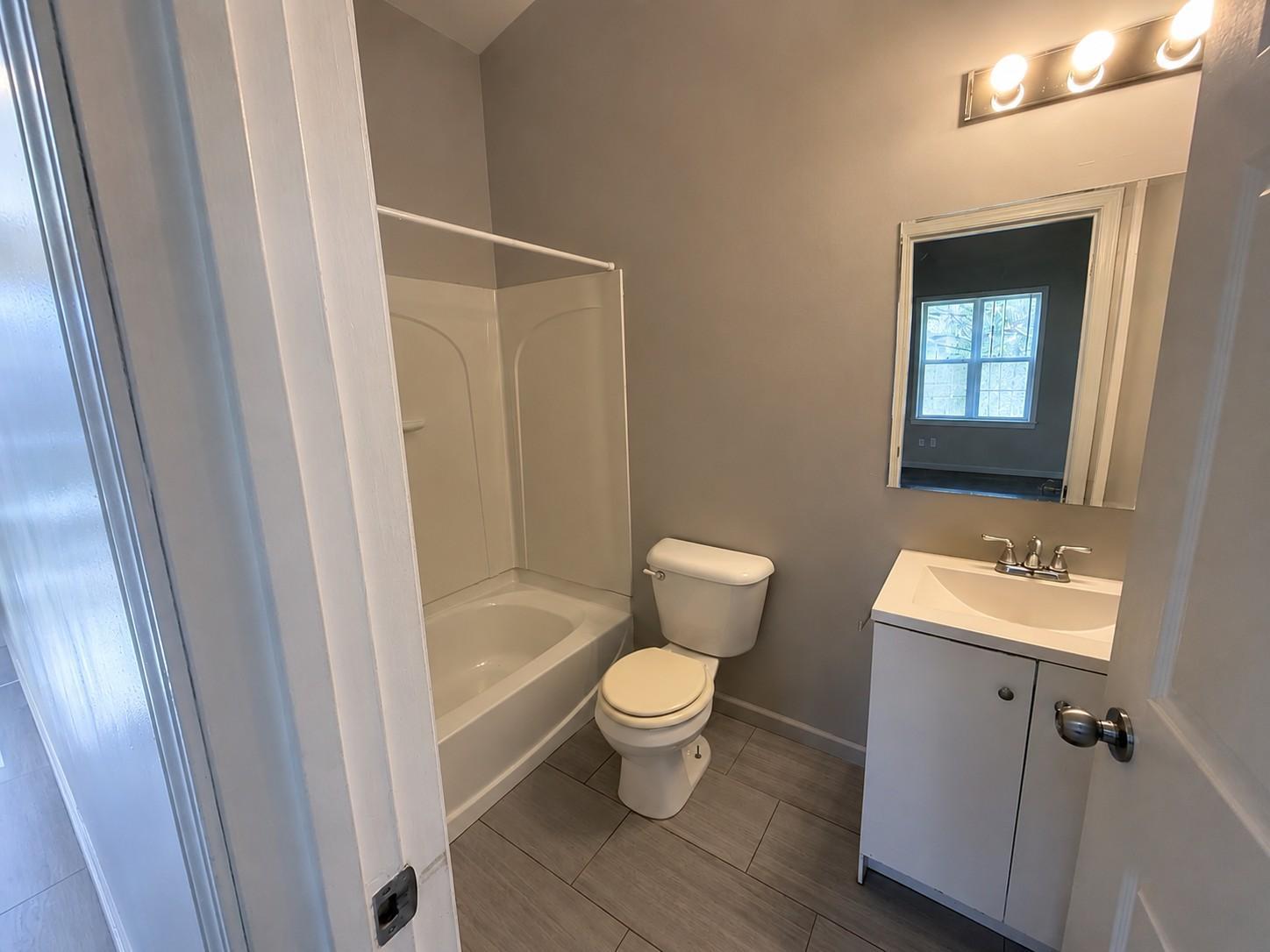 1204 E 7th Street Property Photo 13