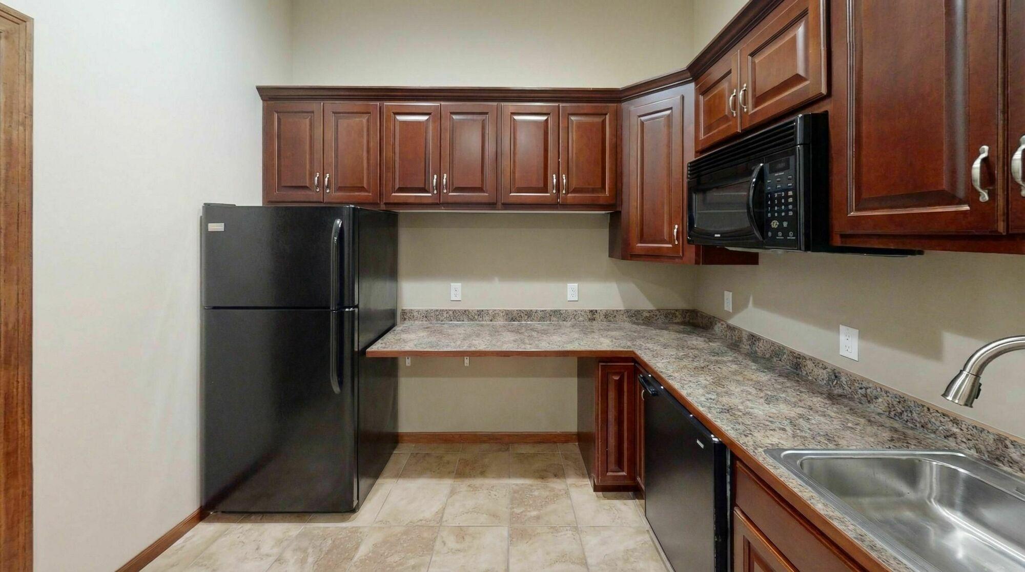 2195 Northdale Boulevard Nw Property Photo 9